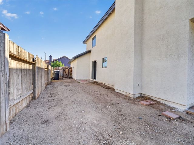 44529 Aspen Street, Lancaster, CA 93535