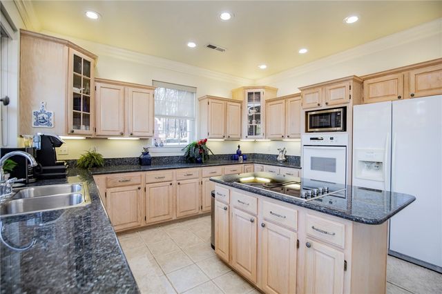 9000 Ventris Road, Garfield, AR 72732