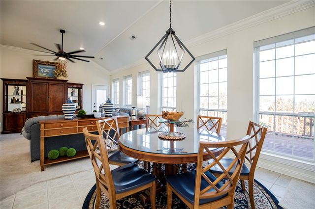 9000 Ventris Road, Garfield, AR 72732