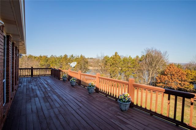 9000 Ventris Road, Garfield, AR 72732