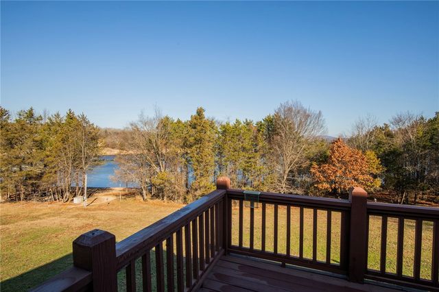 9000 Ventris Road, Garfield, AR 72732