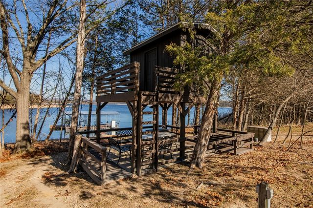 9000 Ventris Road, Garfield, AR 72732