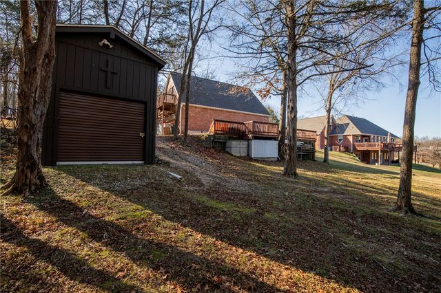 9000 Ventris Road, Garfield, AR 72732