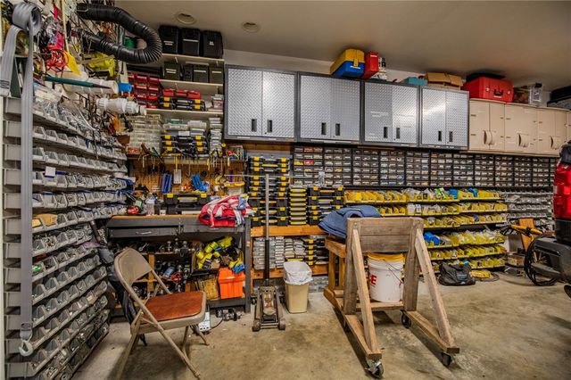 9000 Ventris Road, Garfield, AR 72732