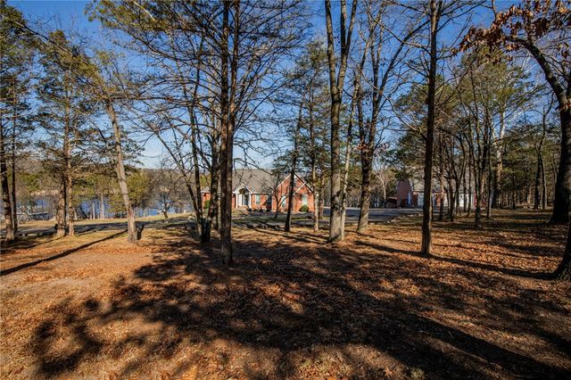 9000 Ventris Road, Garfield, AR 72732