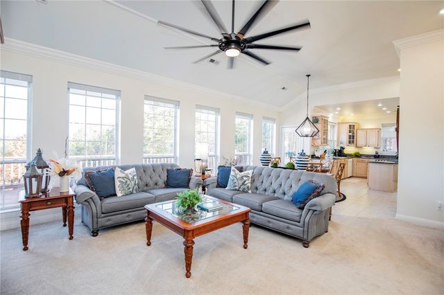 9000 Ventris Road, Garfield, AR 72732