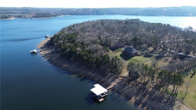 9000 Ventris Road, Garfield, AR 72732