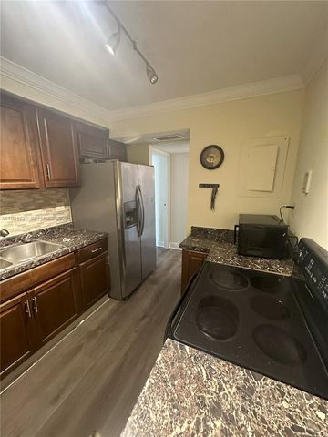 210 172nd St 426, Sunny Isles Beach, FL 33160