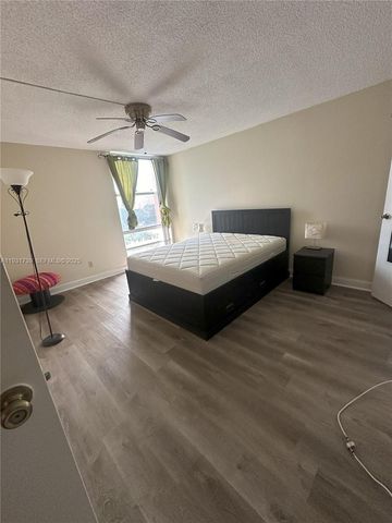 210 172nd St 426, Sunny Isles Beach, FL 33160