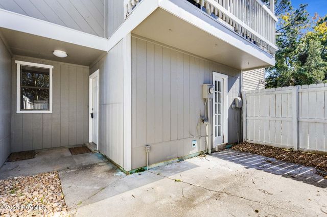 35 Larkspur Lane, Lafayette, LA 70507