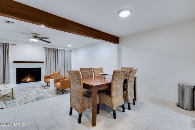 35 Larkspur Lane, Lafayette, LA 70507