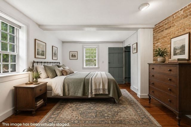 200 Bakerville Rd, Dartmouth, MA 02748