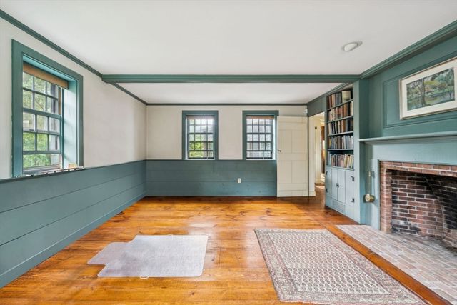 200 Bakerville Rd, Dartmouth, MA 02748