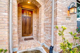 8219 Peppervine Court, Conroe, TX 77385
