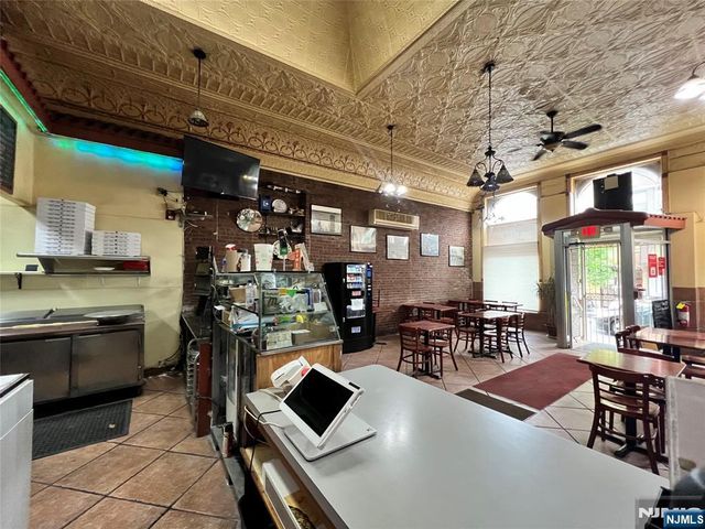 410 38th Street, Union City, NJ 07087