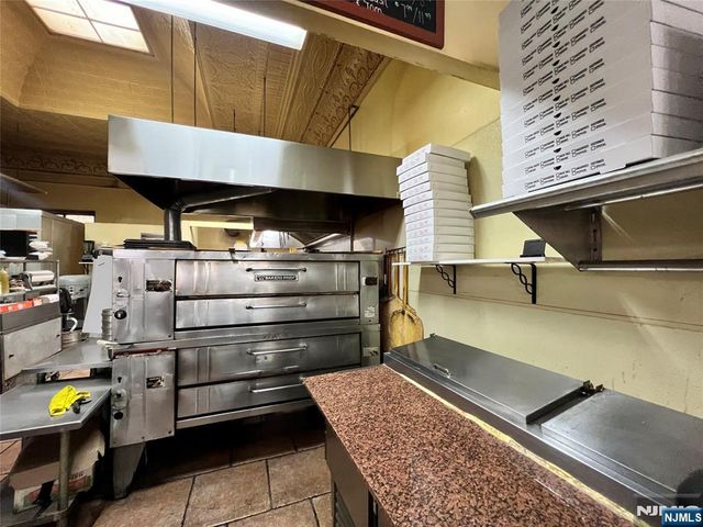 410 38th Street, Union City, NJ 07087
