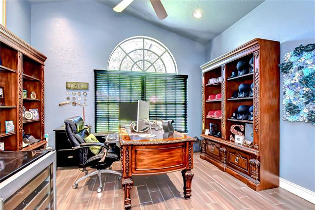 6623 STONINGTON DRIVE N, Tampa, FL 33647