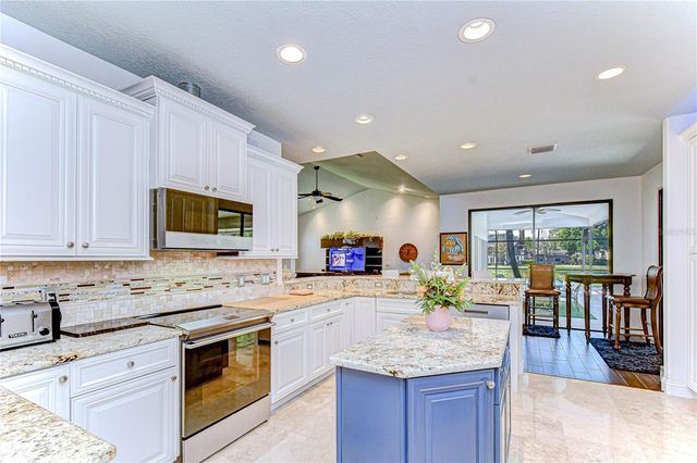 6623 STONINGTON DRIVE N, Tampa, FL 33647