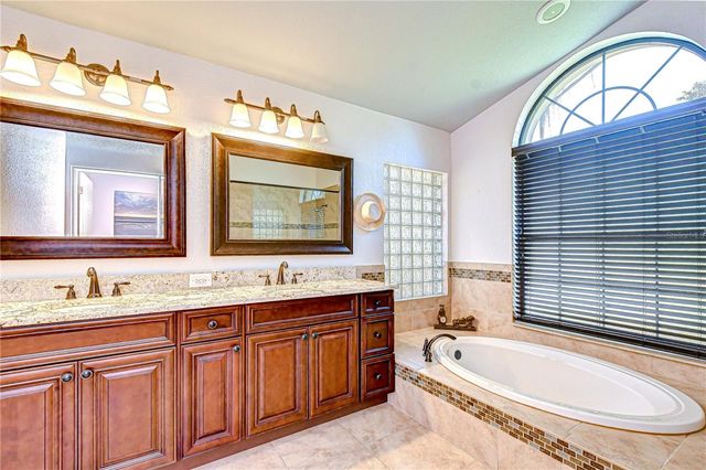 6623 STONINGTON DRIVE N, Tampa, FL 33647