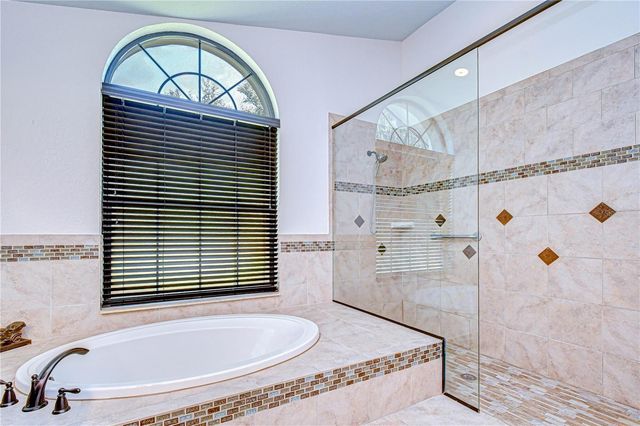 6623 STONINGTON DRIVE N, Tampa, FL 33647