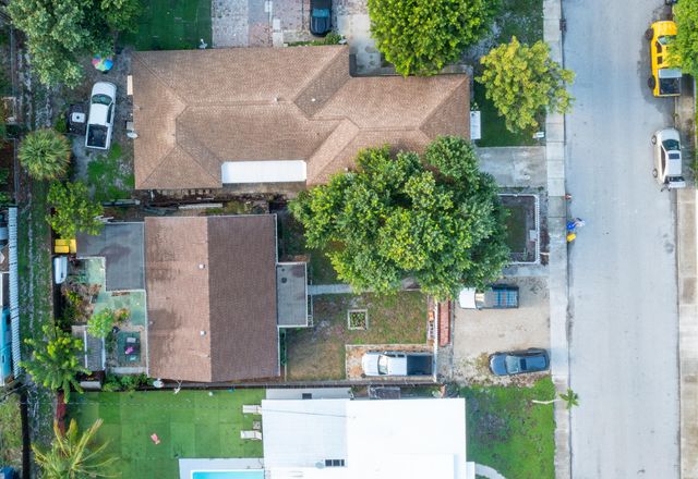 826 S M Street, Lake Worth Beach, FL 33460