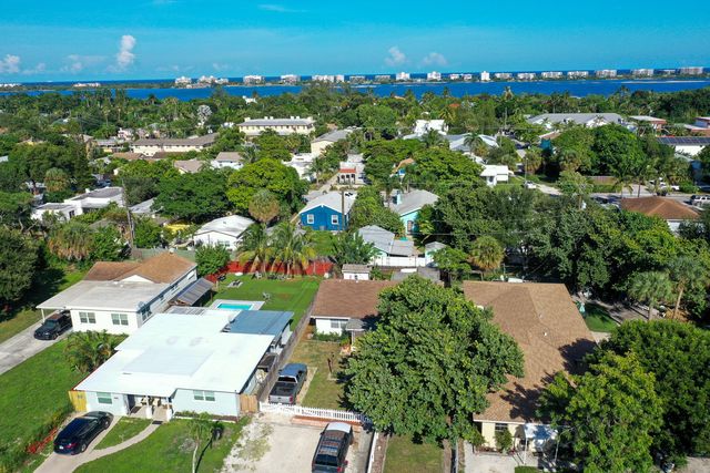 826 S M Street, Lake Worth Beach, FL 33460