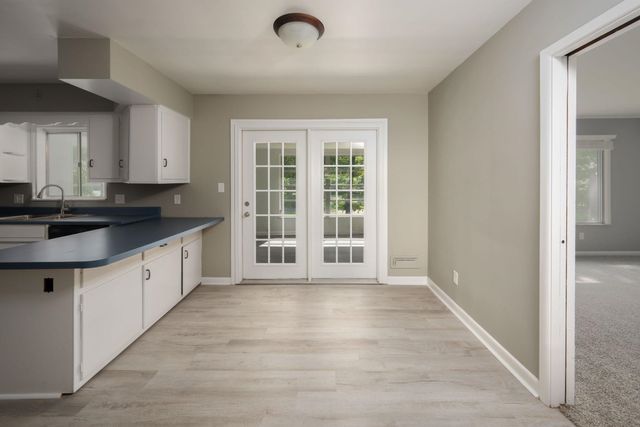 9637 Manor Woods Road, Fort Wayne, IN 46004