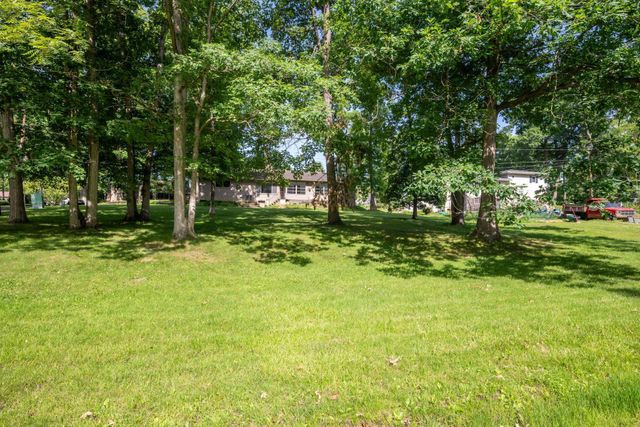 9637 Manor Woods Road, Fort Wayne, IN 46004