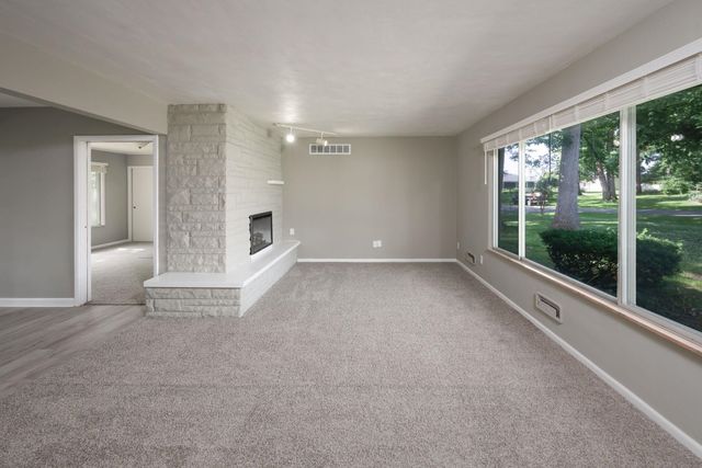 9637 Manor Woods Road, Fort Wayne, IN 46004