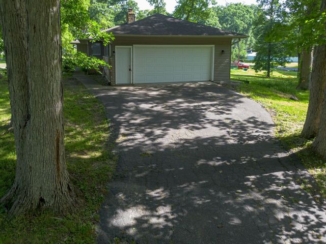 9637 Manor Woods Road, Fort Wayne, IN 46004
