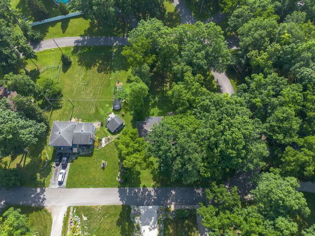 9637 Manor Woods Road, Fort Wayne, IN 46004
