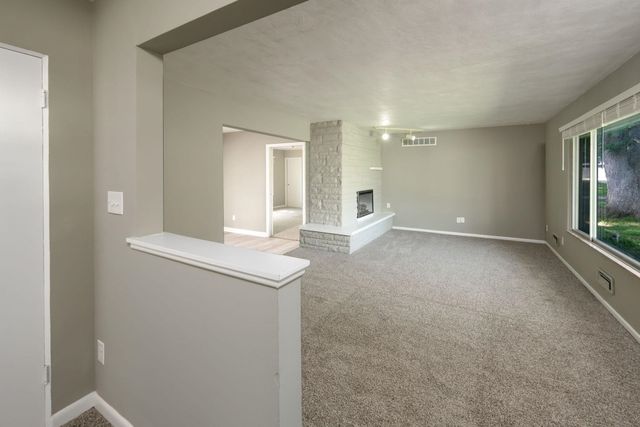 9637 Manor Woods Road, Fort Wayne, IN 46004