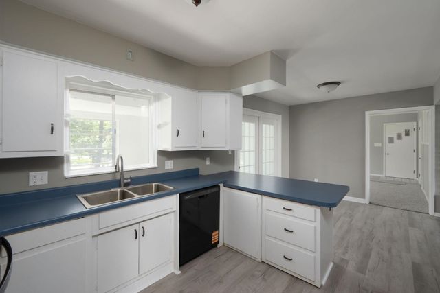 9637 Manor Woods Road, Fort Wayne, IN 46004