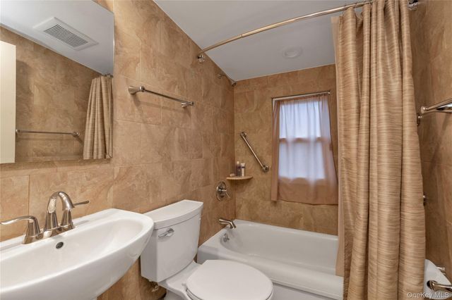 133 Judith Lane, Valley Stream, NY 11580