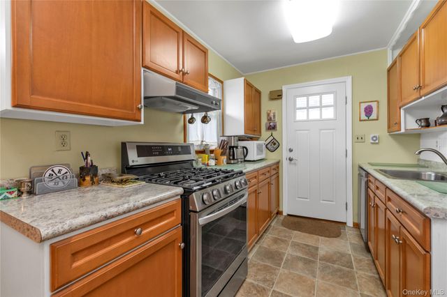 133 Judith Lane, Valley Stream, NY 11580