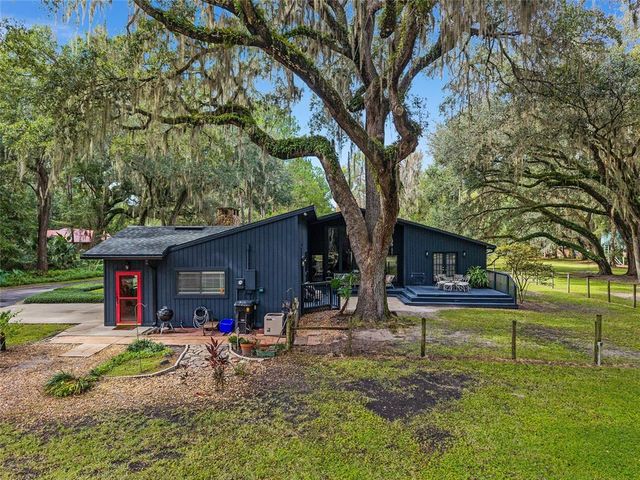 11427 SW 10TH TERRACE, Micanopy, FL 32667