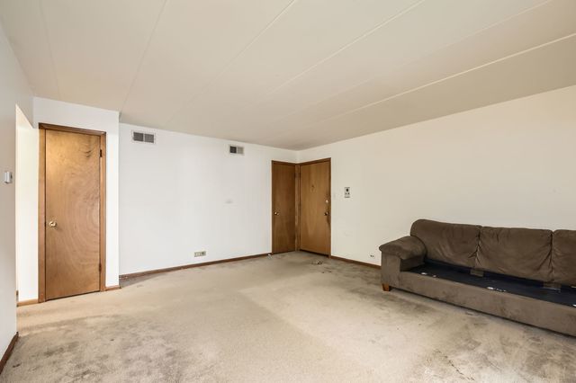 12026 S Kildare Avenue 15, Alsip, IL 60803