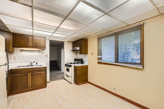 12026 S Kildare Avenue 15, Alsip, IL 60803