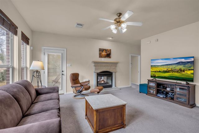 629 Spring Forest Drive, Conroe, TX 77302