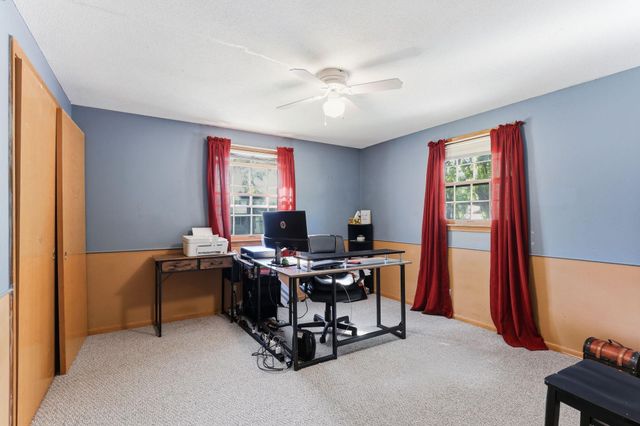 2510 Cavell Avenue N, Golden Valley, MN 55427