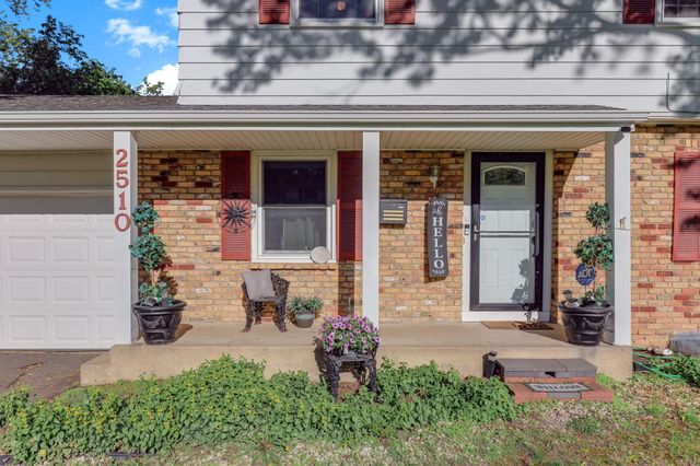 2510 Cavell Avenue N, Golden Valley, MN 55427