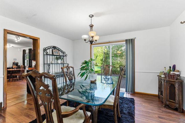 2510 Cavell Avenue N, Golden Valley, MN 55427