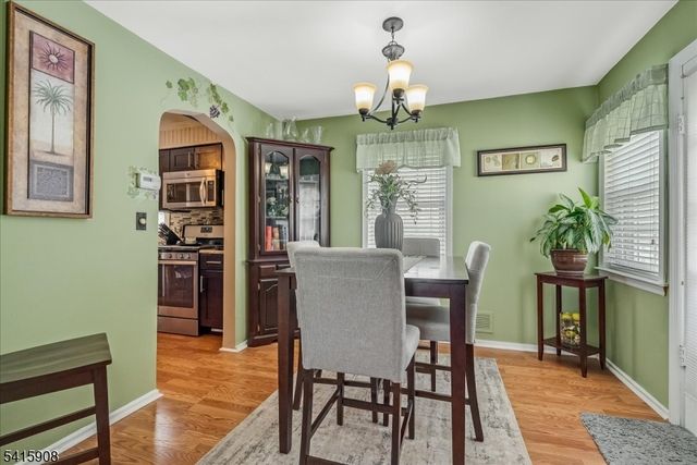 11 Beech St, Cedar Grove Twp., NJ 07009