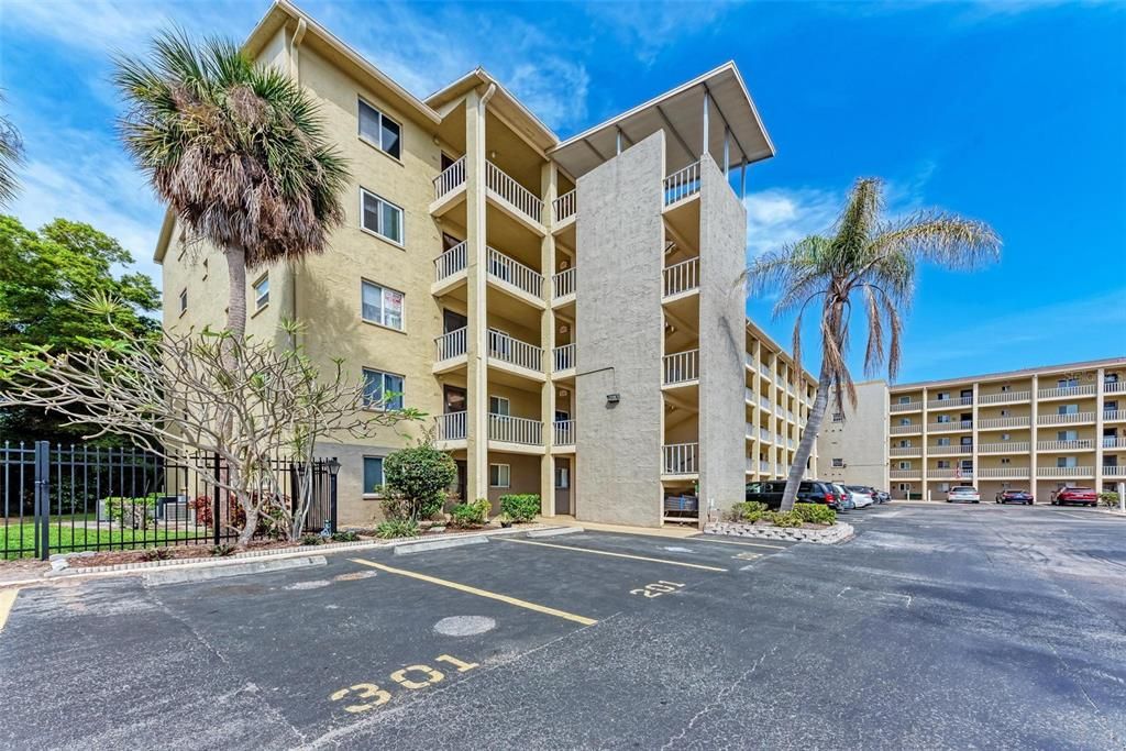 3514 LAKE BAYSHORE DRIVE K-108, Bradenton, FL 34205
