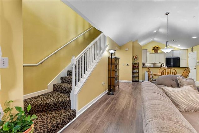 23416 W 71st Terrace, Shawnee, KS 66227