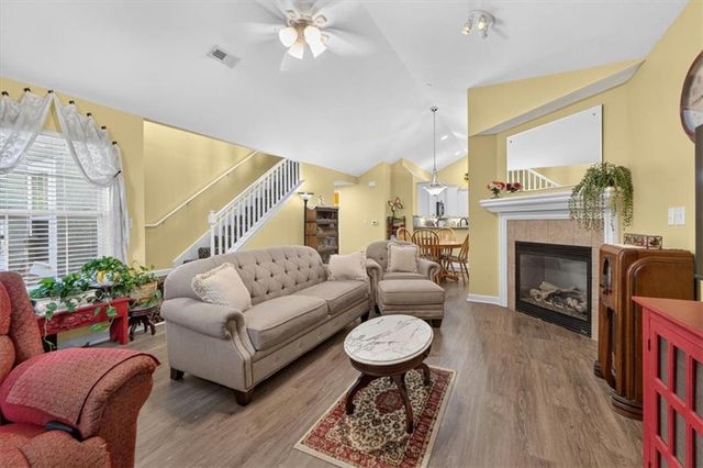 23416 W 71st Terrace, Shawnee, KS 66227