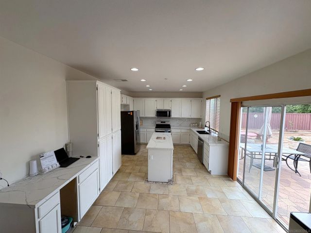 8873 Gumtree, Riverside, CA 92508