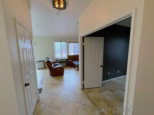 8873 Gumtree, Riverside, CA 92508