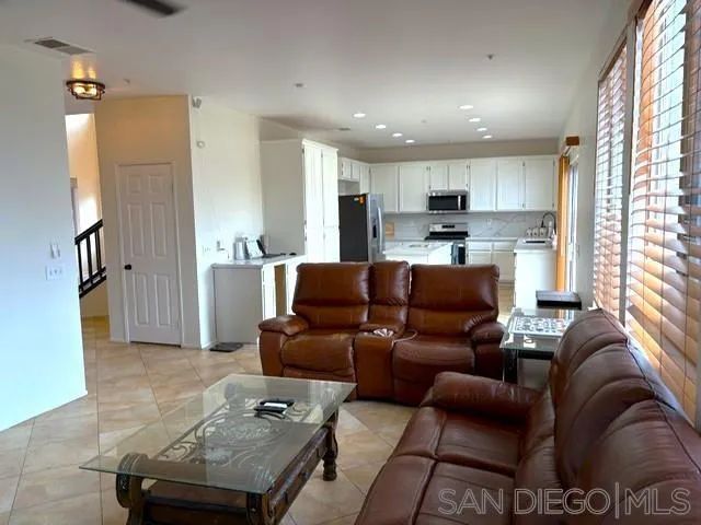 8873 Gumtree, Riverside, CA 92508
