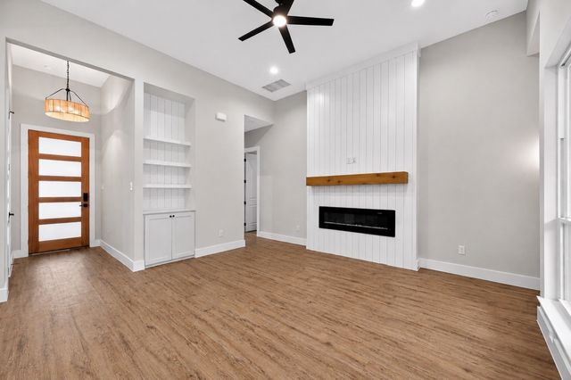 4323 Metropolitan Avenue, Dallas, TX 75210